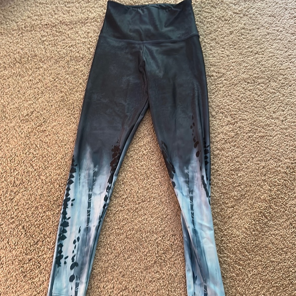 Onzie printed leggings